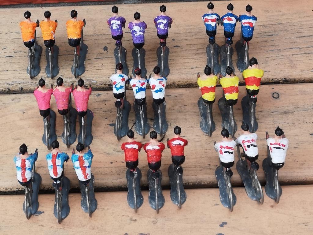 cyclistes miniatures en métal, Envoi