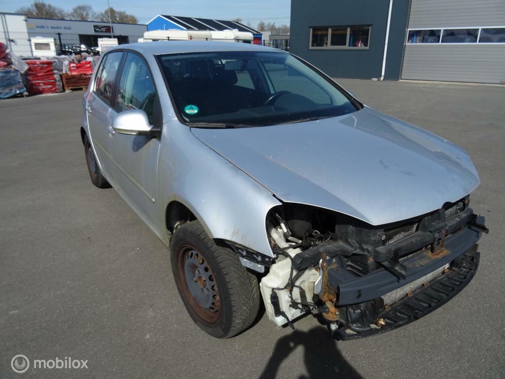 Voor onderdelen: VW Golf V 1.4TSI BMY kleurcode: La7W, Enlèvement ou Envoi, Utilisé