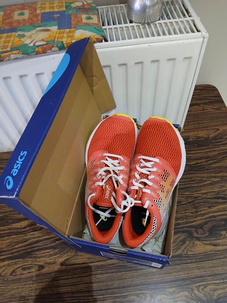 Baskets Asics Roadhawk Ff Women 's, Sports & Fitness, Course, Jogging & Athlétisme, Neuf, Course à pied, Chaussures de course à pied