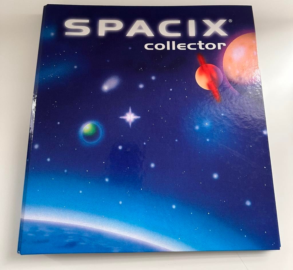 🎴 Classeur SPACIX collector 1996 – 45 cartes + 12 fiches., Collections, Autres supermarchés, Enlèvement