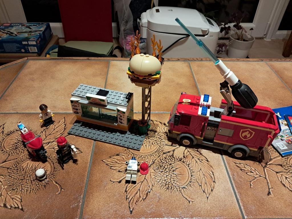 Lego De brandweerinterventie in het hamburgerrestaurant, Ophalen of Verzenden, Lego
