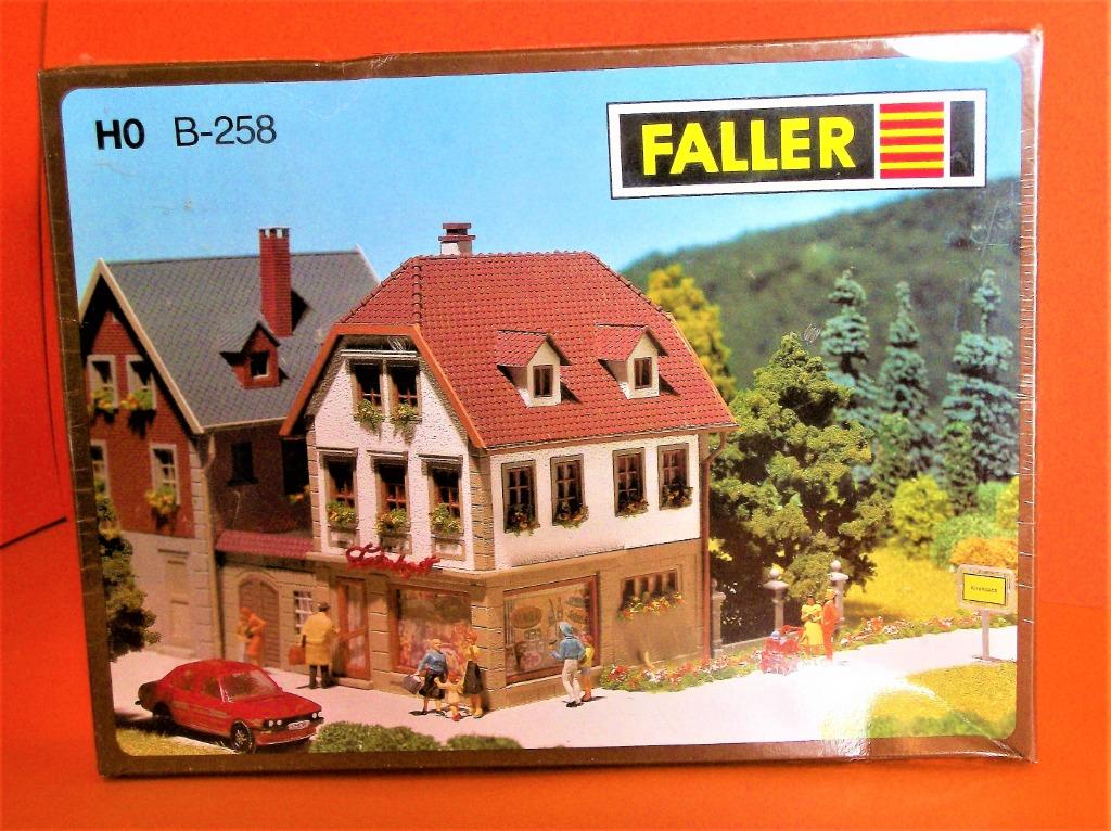 Maison Historique avec Boutique - FALLER B-258 H0 - 1:87, Neuf, Autres marques, Enlèvement ou Envoi, NS
