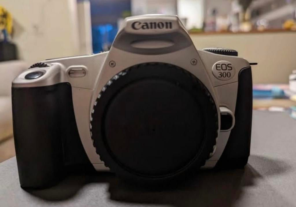 Canon EOS 300 spiegelreflexcamera, 35 mm analoog, Enlèvement ou Envoi, Comme neuf, Canon
