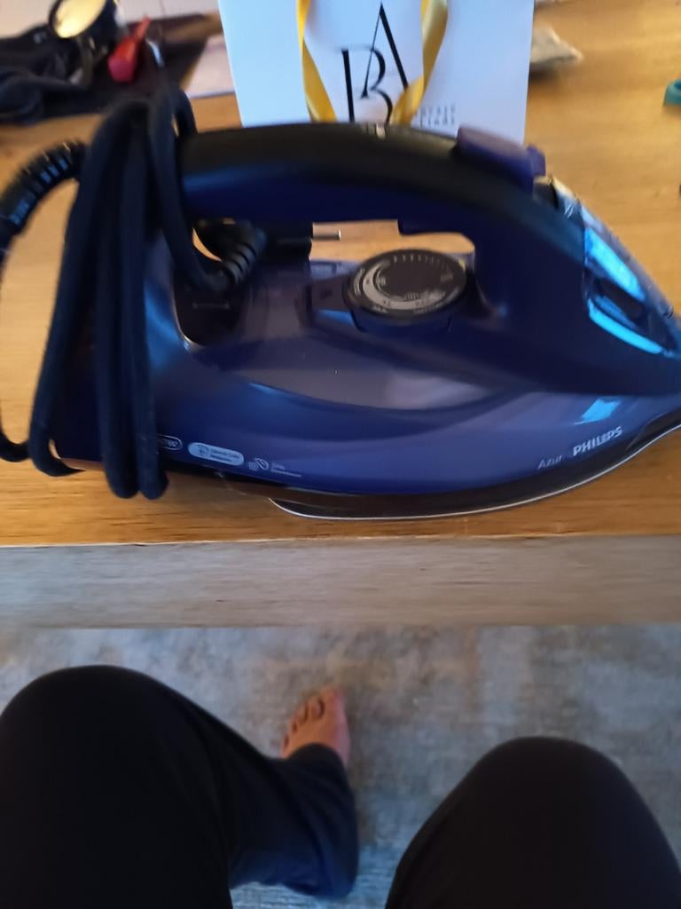 Philips azur zo goed als nieuw en 2600 w/quick calc release, Elektronische apparatuur, Strijkijzers en Strijkplanken, Ophalen