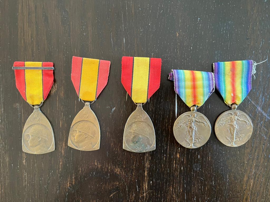 Lot WO1 medailles, Verzenden, Landmacht, Lintje, Medaille of Wings