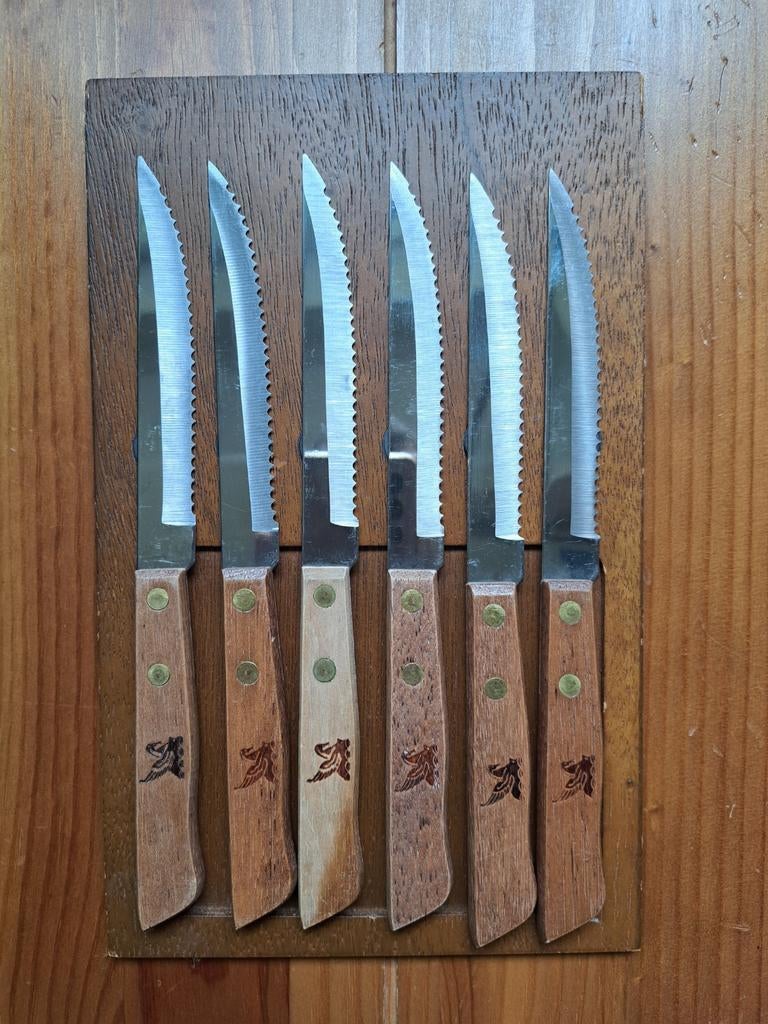 6 vintage steakmessen uit de jaren 70.. Nieuw. Met magneten, Ophalen of Verzenden, Nieuw