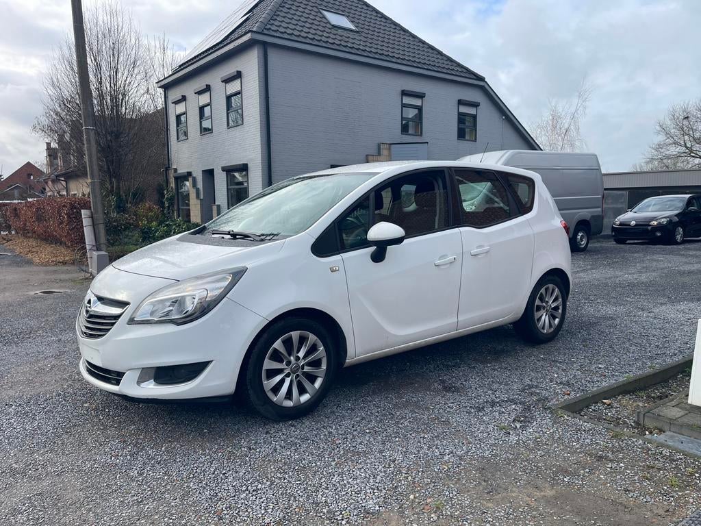 Opel Meriva1.4iBenzine,Airco,Gps,Sensoren,Cruise,1e eigenaar, Monovolume, 140 g/km, 4 cilinders, Wit