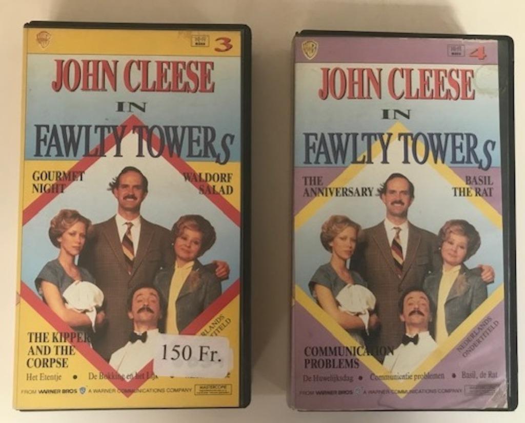FAWLTY TOWERS 2 VHS VIDEO's 3 + 4 JOHN CLEESE TV-SERIE, Alle leeftijden, Ophalen of Verzenden, Gebruikt, Komedie