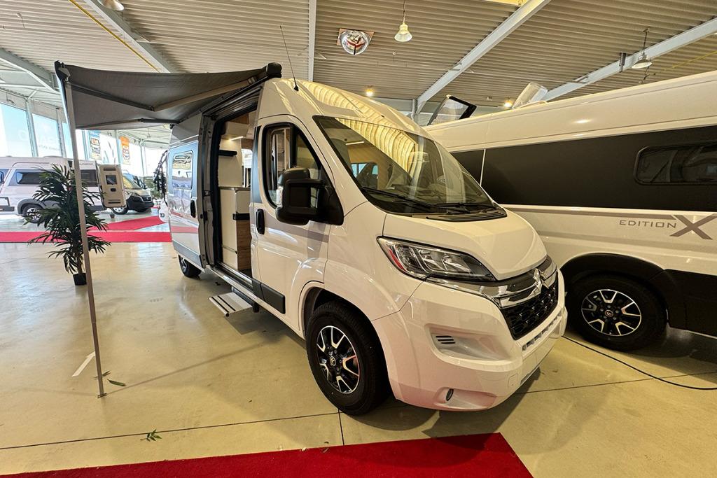 Édition Bavaria K 600 G, Réfrigérateur, ESP - Contrôle de stabilité, Boîte manuelle, 5 à 6 mètres