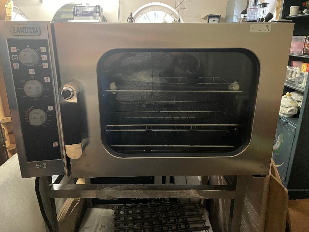 Heteluchtoven, Zanussi profesioneel FCF/E60, Enlèvement, Utilisé, 60 cm ou plus, Four