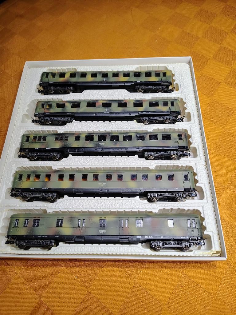 Liliput DRG set gecamoufleerde reizigerswagons, Hobby en Vrije tijd, Gelijkstroom, Wagon, Ophalen of Verzenden, Zo goed als nieuw