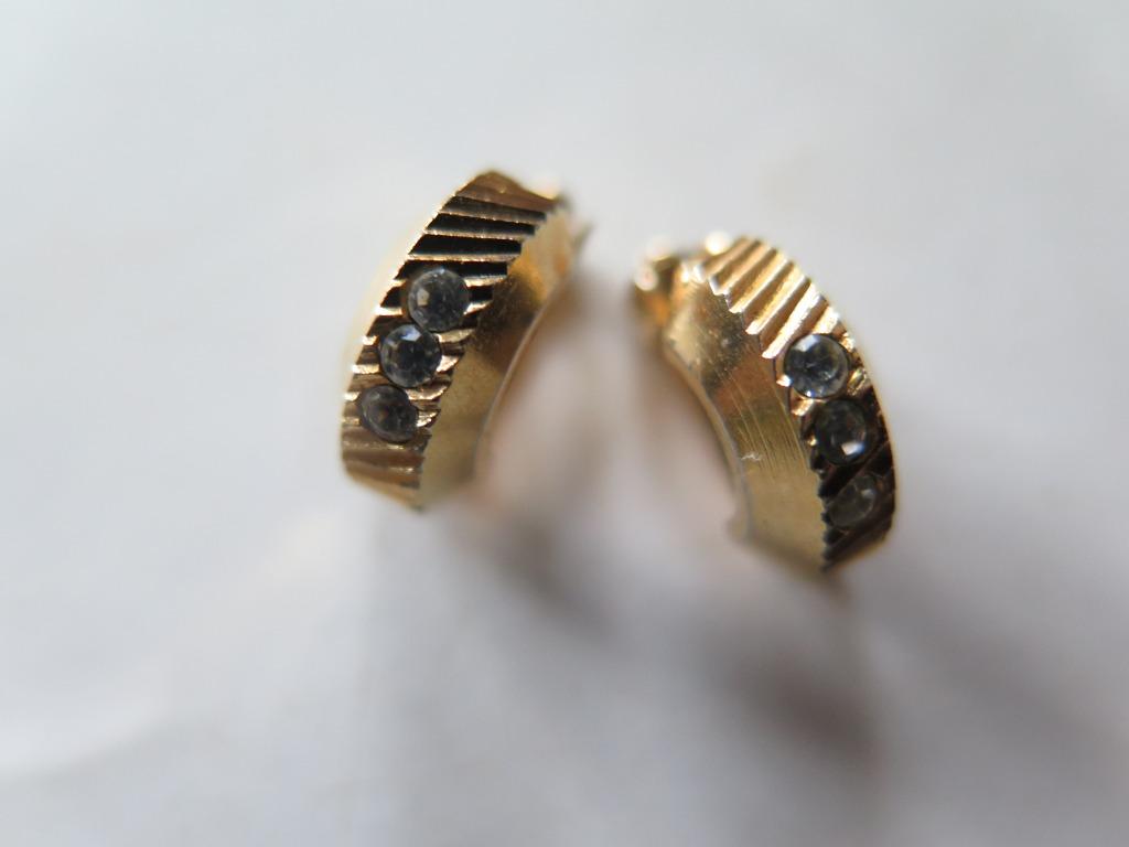 boucles d'oreilles clips, Enlèvement ou Envoi, Comme neuf, Autres matériaux, Rouge