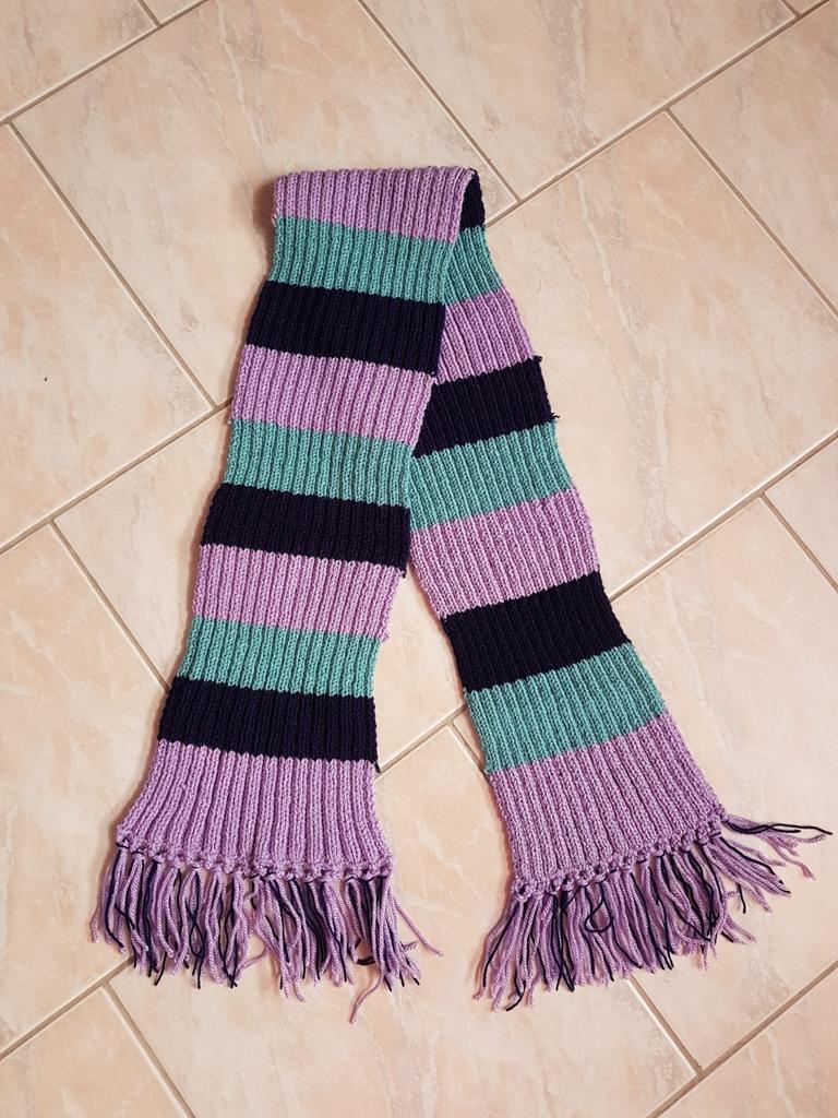 Écharpe tricotée main, Enfants & Bébés, Vêtements enfant | Bonnets, Écharpes & Gants, Neuf, Garçon ou Fille, Enlèvement ou Envoi