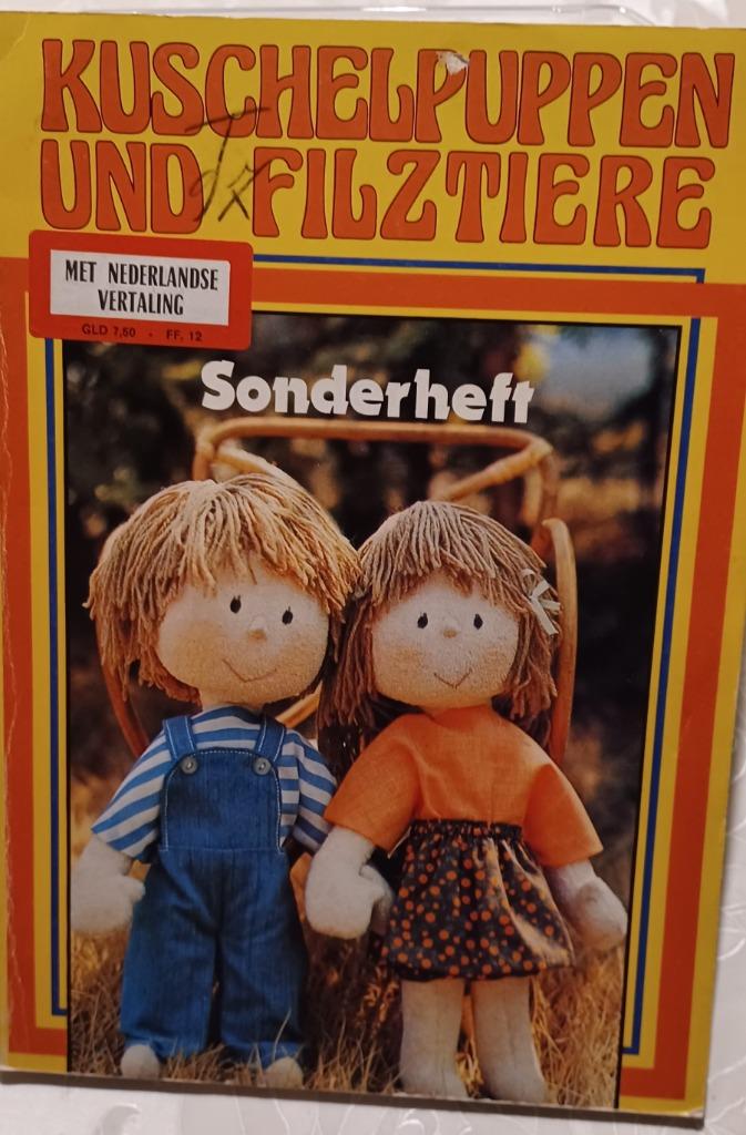 SONDERHEFT: Kuschelpuppen und filztiere, Hobby en Vrije tijd, Ophalen of Verzenden, Gebruikt, Patroon of Boek