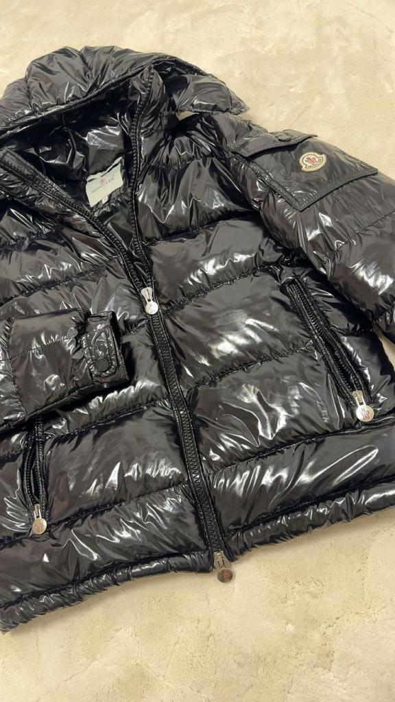 Moncler Maya puffer, Ophalen, Zo goed als nieuw, Maat 48/50 (M), Zwart