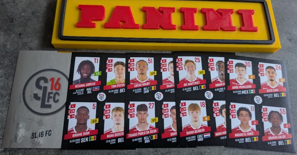 Panini FOOTBALL 2023/24 5 AUTOCOLLANTS SL16 16 JOUEURS, Enlèvement ou Envoi, Neuf