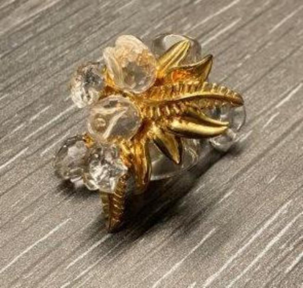 Swarovski - bruidsboeket goud, Ophalen