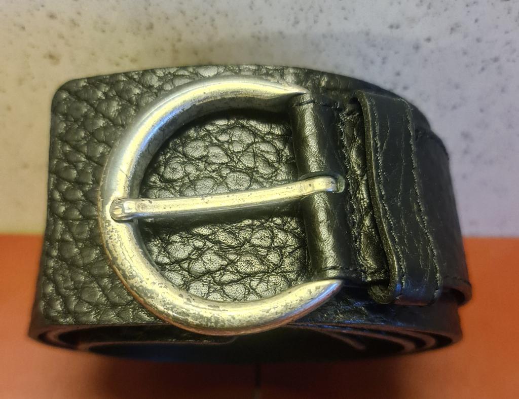 Ceinture en cuir noir 'flora-fleur' - 1 m, Cuir véritable, Enlèvement ou Envoi, Comme neuf, 100 cm ou plus