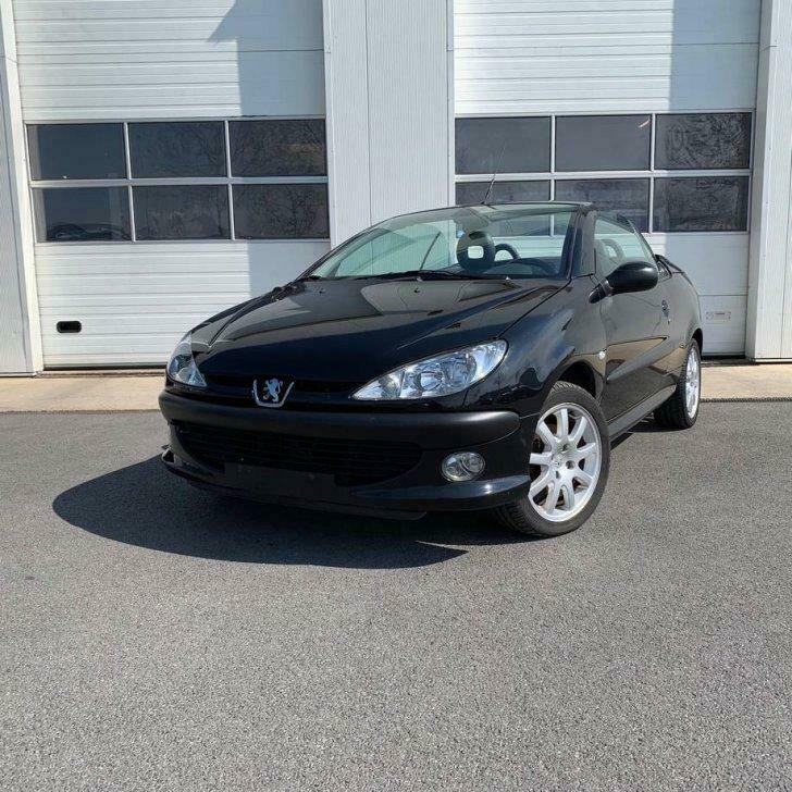 Peugeot 206 CC / bj 2002 / zwart, Auto's, 100 kW, Cabriolet, 136 pk, Zwart