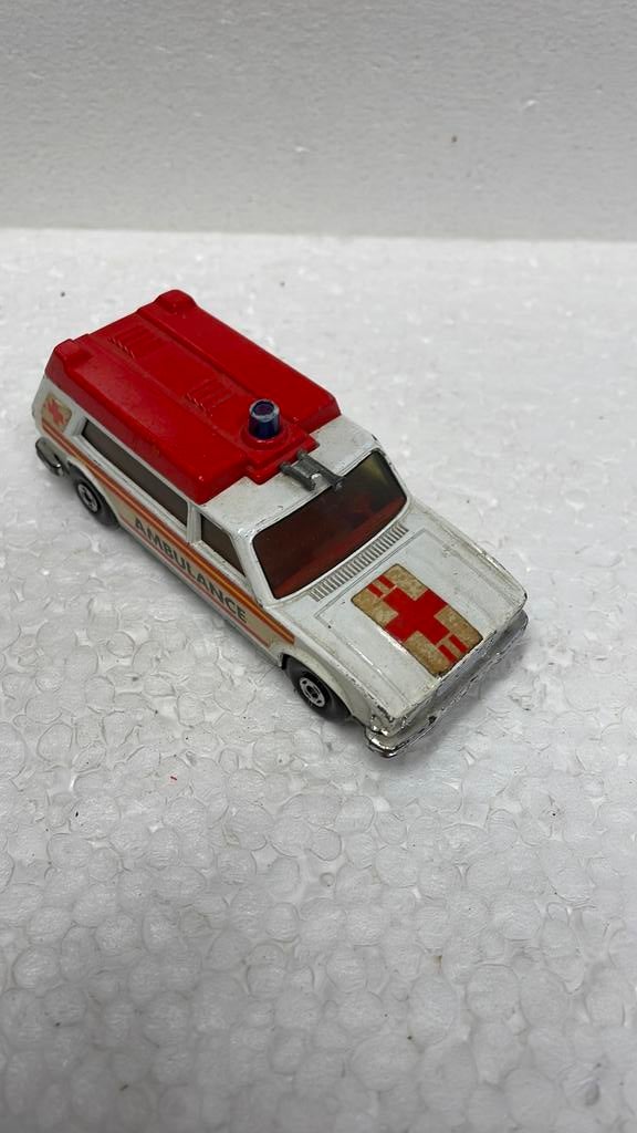 Matchbox SpeedKings 49 Ambulance, Ophalen of Verzenden, Zo goed als nieuw