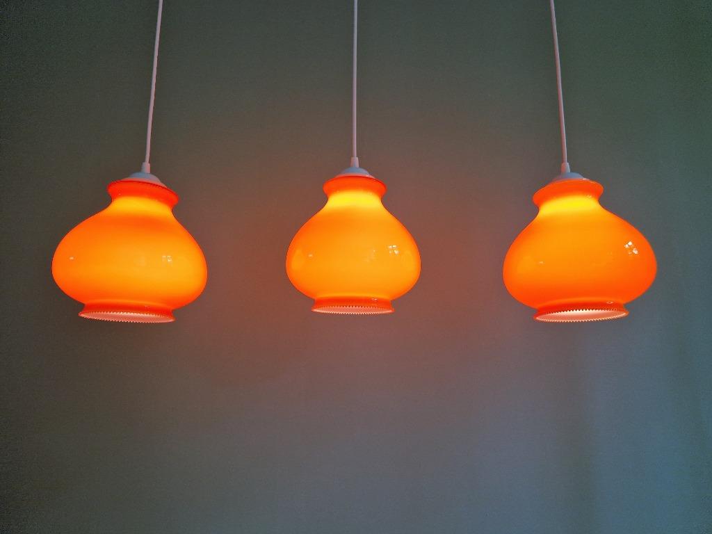 Trio de suspensions vintage en opaline orange, 1960-70, Antiquités & Art, Enlèvement ou Envoi