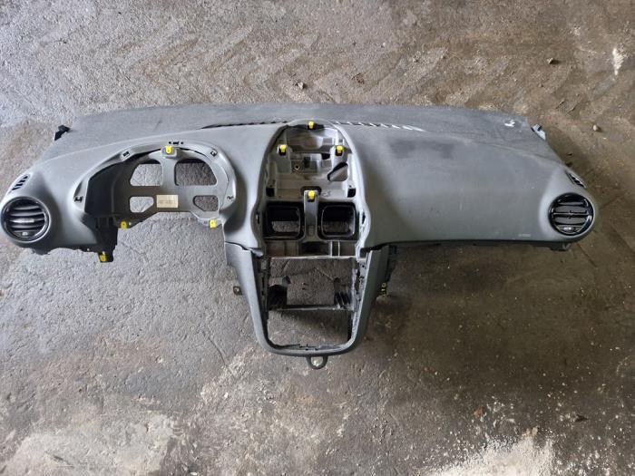 Tableau de bord d'un Opel Corsa, -, Opel, 3 mois de garantie, Utilisé