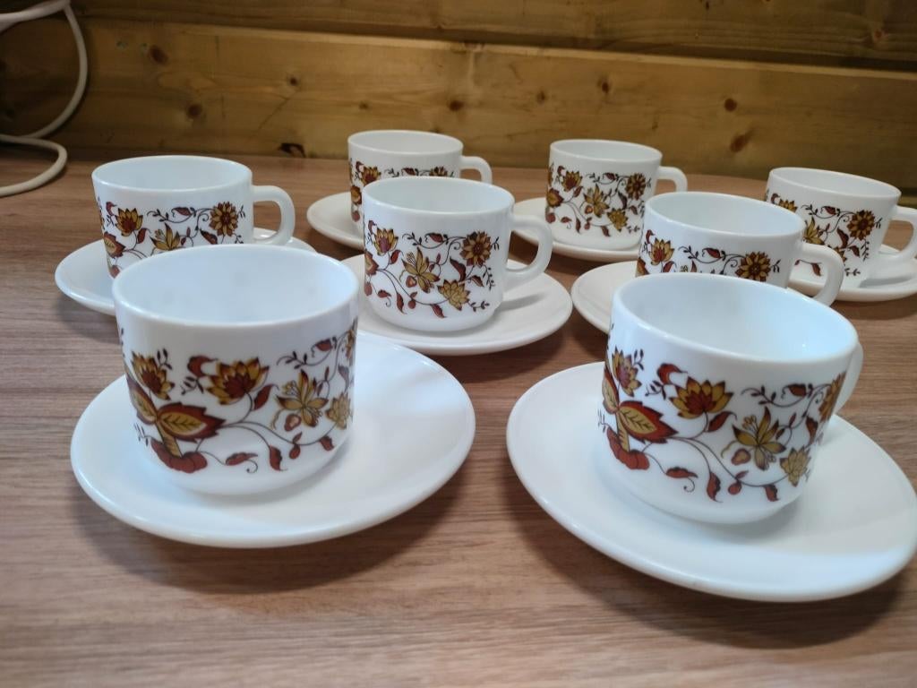 koffieservies Arcopal 'Aster' bruin, Maison & Meubles, Cuisine | Vaisselle, Comme neuf, Tasse(s) et/ou soucoupe(s), Verre, Enlèvement ou Envoi