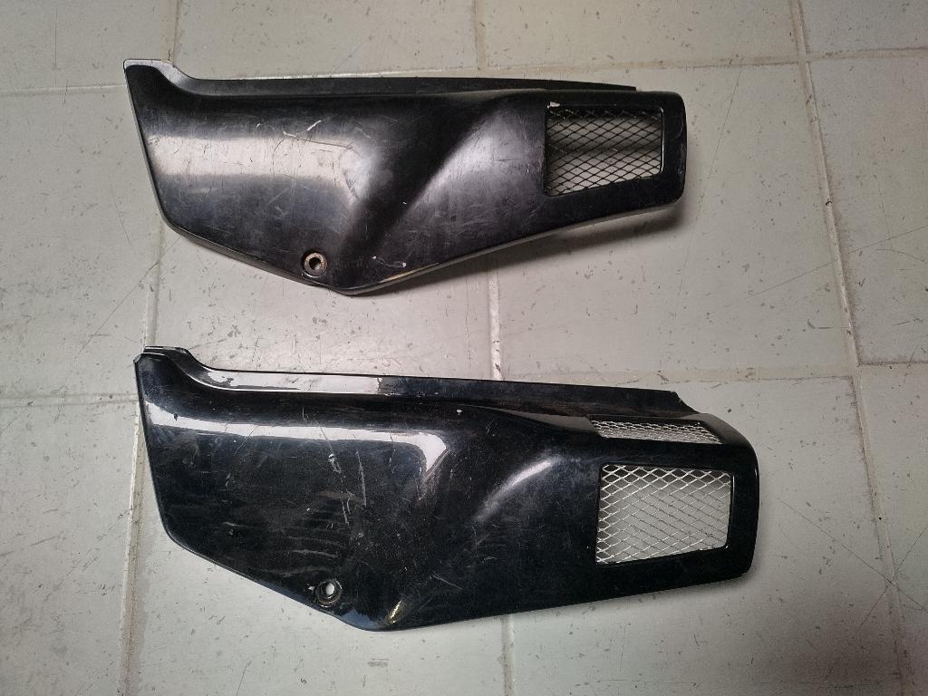 honda dominator 650 model '88-'91 zijflank links achter, Enlèvement ou Envoi