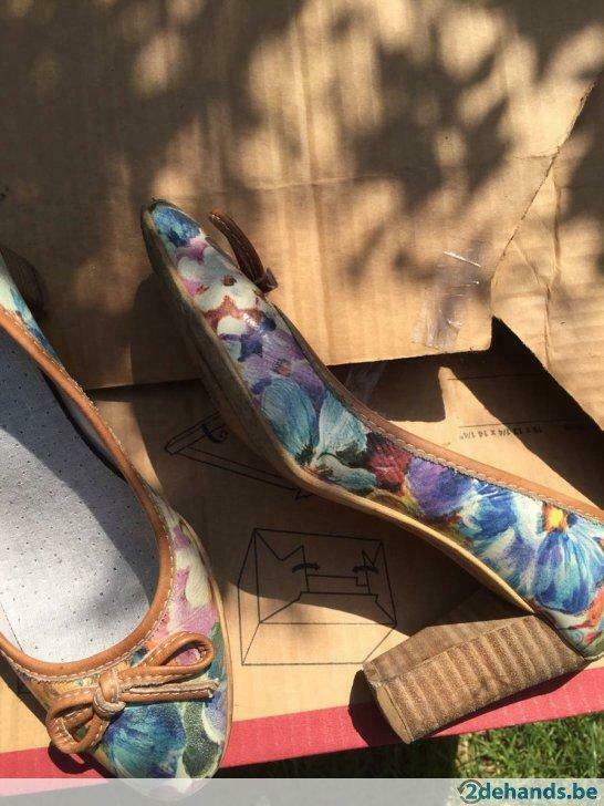 Italiaanse gebloemde schoenen, Enlèvement ou Envoi, Porté, Autres couleurs, Sandales de bain