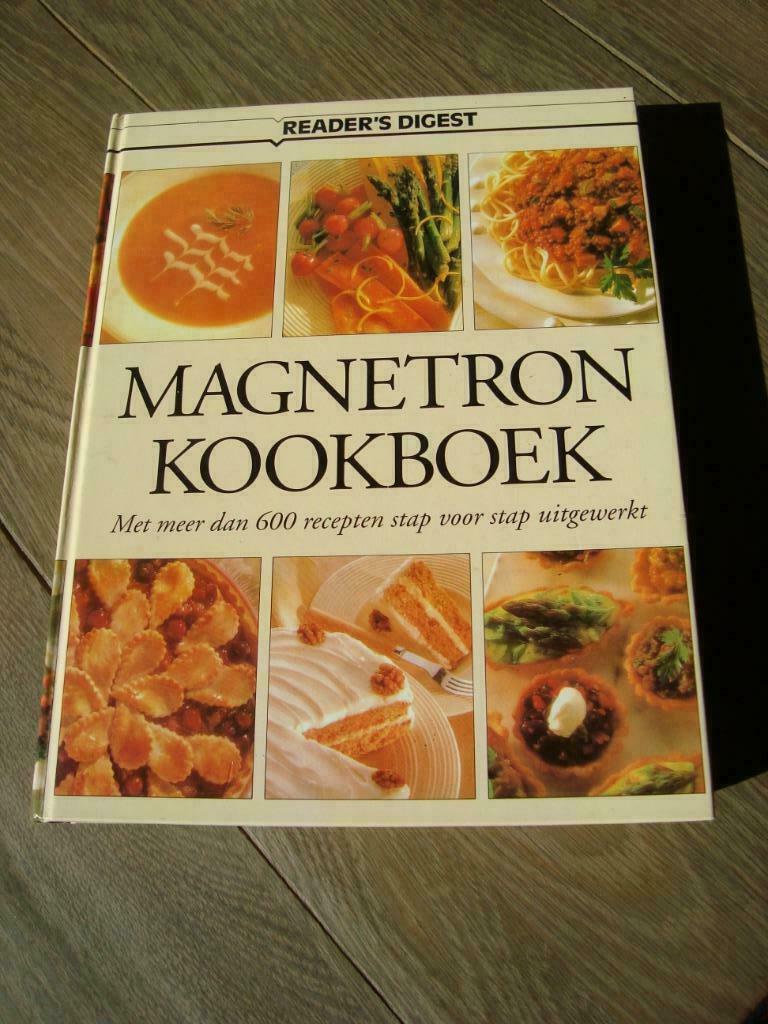 B O E K magnetron microgolf  recepten 400pag, Boeken, Ophalen of Verzenden, Zo goed als nieuw