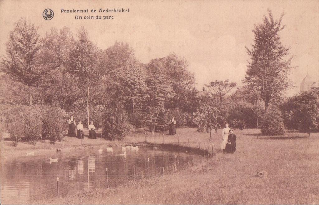 Pensionnat de Nederbrakel Un coin du parc, Verzamelen, Ophalen of Verzenden, Voor 1920, Gelopen, Oost-Vlaanderen