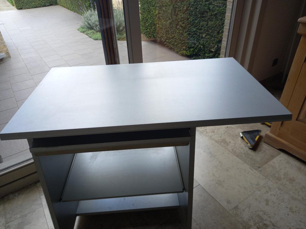 bureautafel, Enlèvement, Avec roues, Utilisé