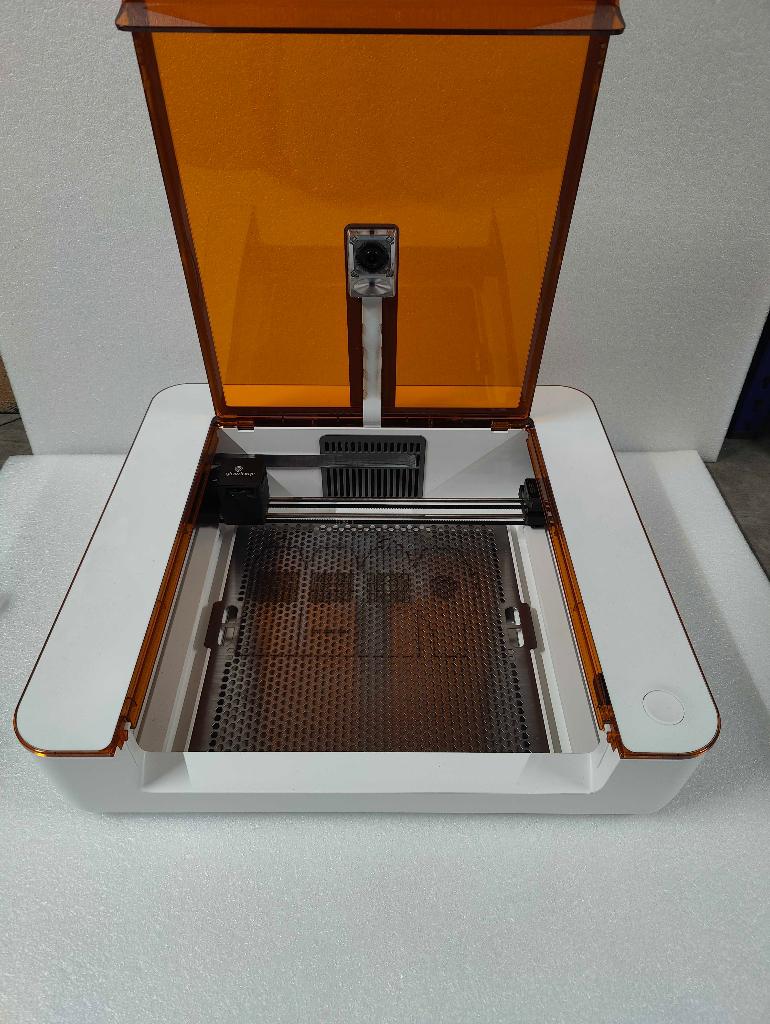 Glowforge aura lasergraveerder, Hobby en Vrije tijd, Ophalen, Zo goed als nieuw