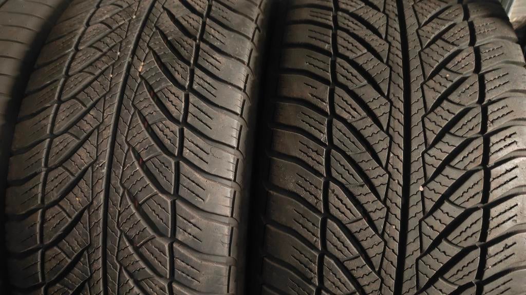 24545r18 runflat winterbanden 245/45 r18 245-45-r18, Autos : Pièces & Accessoires, Enlèvement