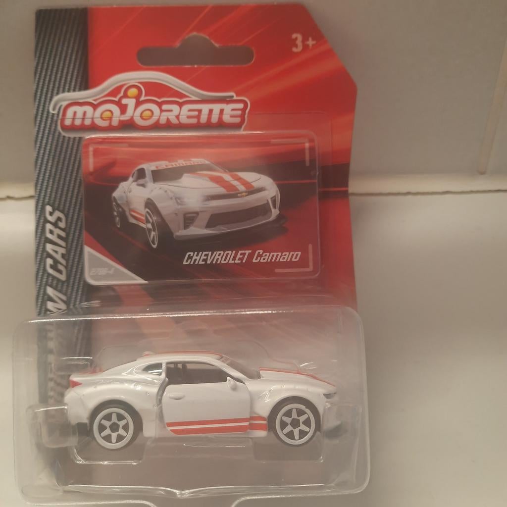 MAJORETTE 1:64 : CHEVROLET CAMARO *NEUVE *SCELLÉE SUR CARTE*, Hobby & Loisirs créatifs, Voitures miniatures | 1:87, Neuf, Voiture