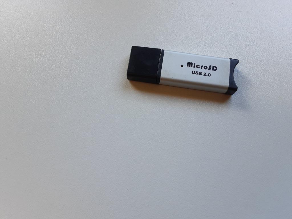 ADAPTATEUR CARTE MICRO SD VERS USB, Enlèvement ou Envoi, Comme neuf, SCANDISK