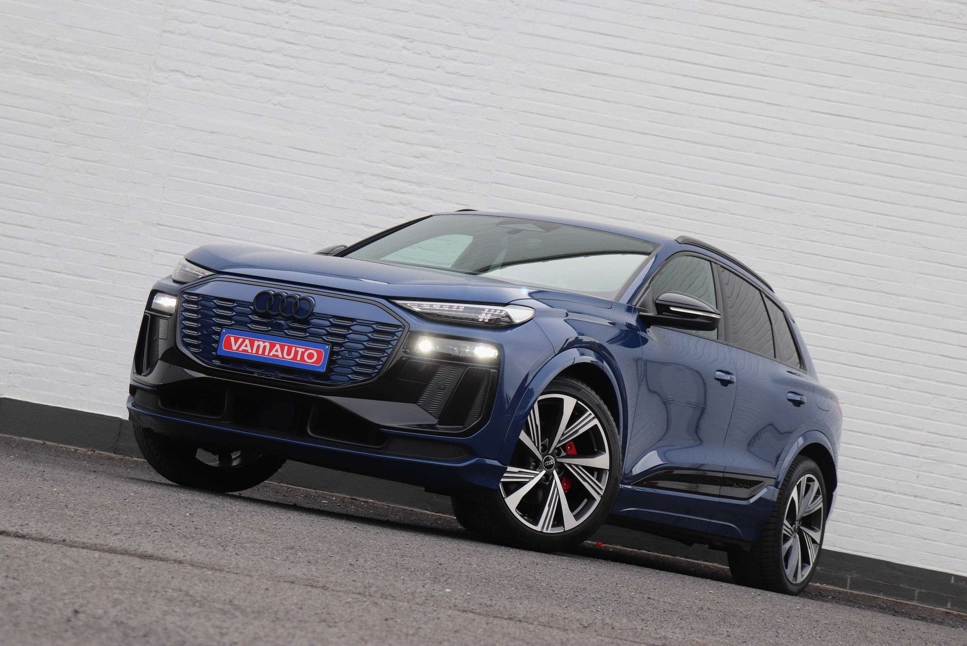 Audi Q6 e-tron 100 kWh 50 Performance S-line - Shadow+/Blind, Auto's, Automaat, Gebruikt, Blauw, 5 zetels