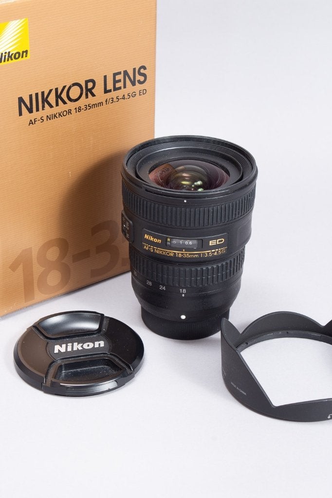 Nikon AF-S NIKKOR 18-35mm F3.5-4.5 G ED, TV, Hi-fi & Vidéo, Nikon, Enlèvement, Utilisé, Housse/sac de protection