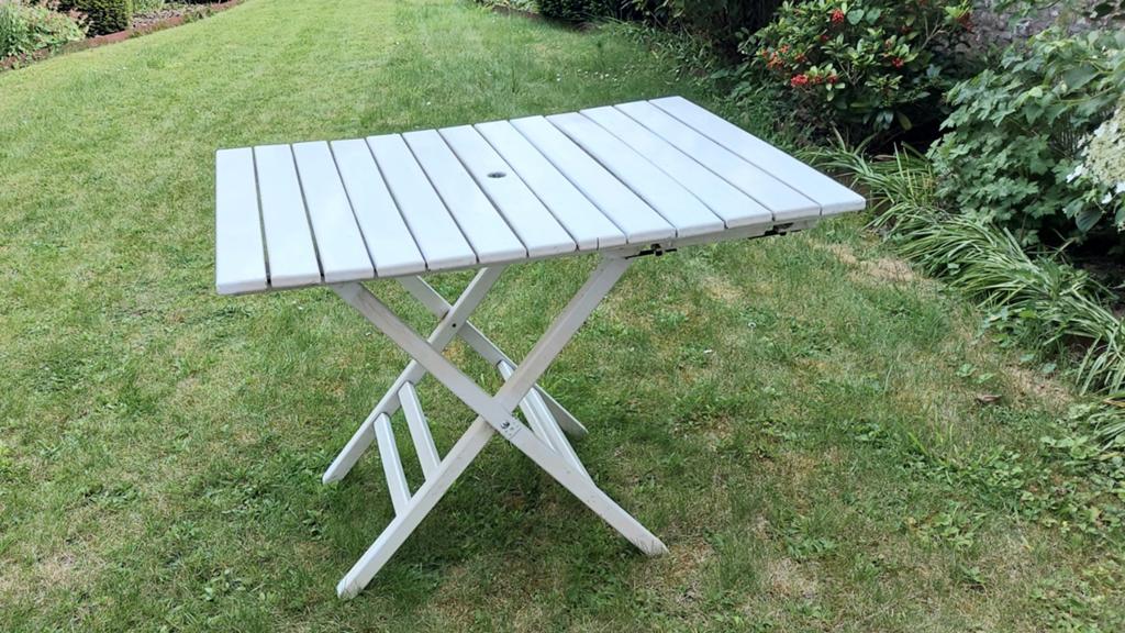 Table en bois massif, Jardin & Terrasse, Enlèvement, Bois