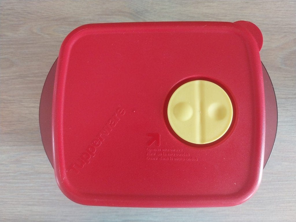 Doos Tupperware Microwave, Gebruikt, Bewaardoos, Ophalen of Verzenden, 1500 ml