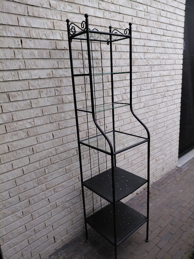 Decoratie rek, Enlèvement