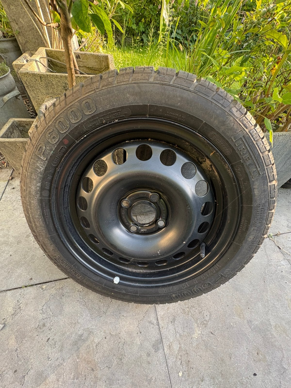 Reservewiel Pirelli P6000, Ophalen, Zo goed als nieuw