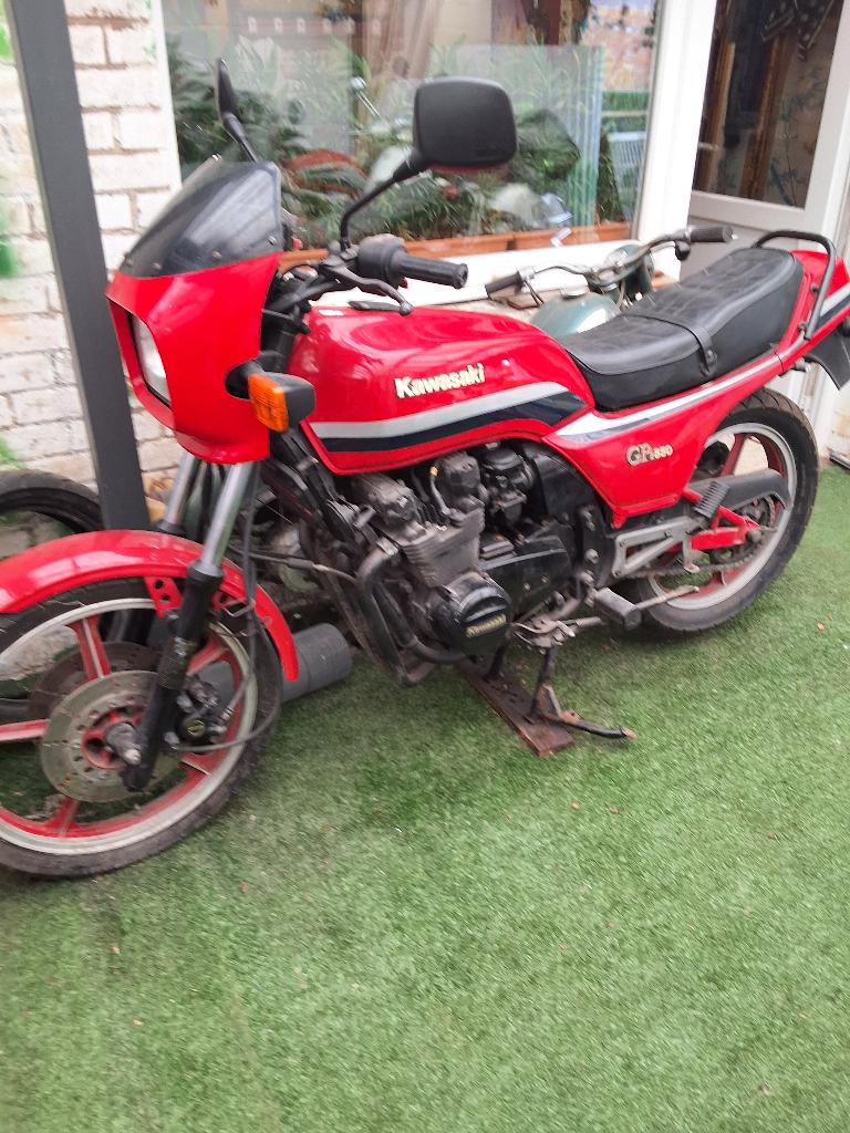Kawazaki gpz 550 de 1983, Motoren, Motoren | Oldtimers, Occasion, 4 cilinders, Sport, Meer dan 35 kW