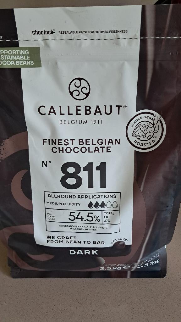 Chocolate Callebaut 811 zak van 2,5 kg - nieuw, gesloten, Ophalen, Nieuw, Taarten of Cupcakes, Overige typen