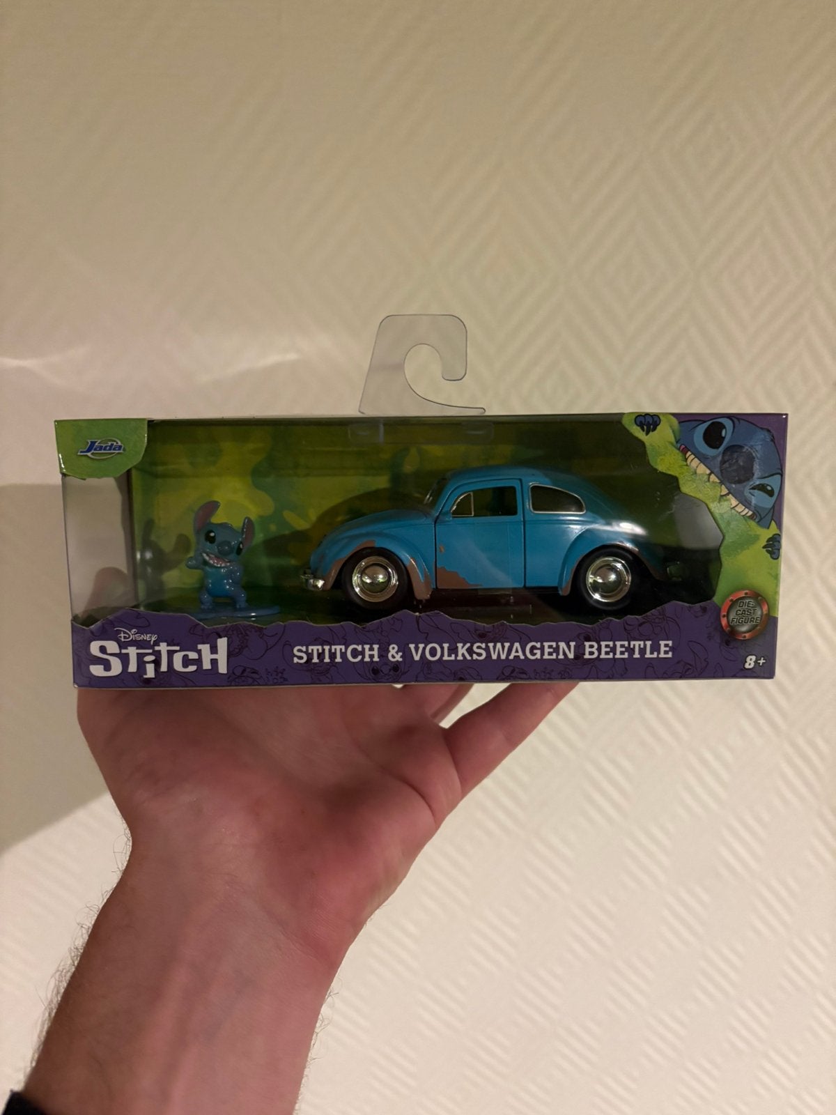 Stitch avec voiture, Hobby en Vrije tijd, Modelauto's | 1:24, Ophalen, Zo goed als nieuw, Auto