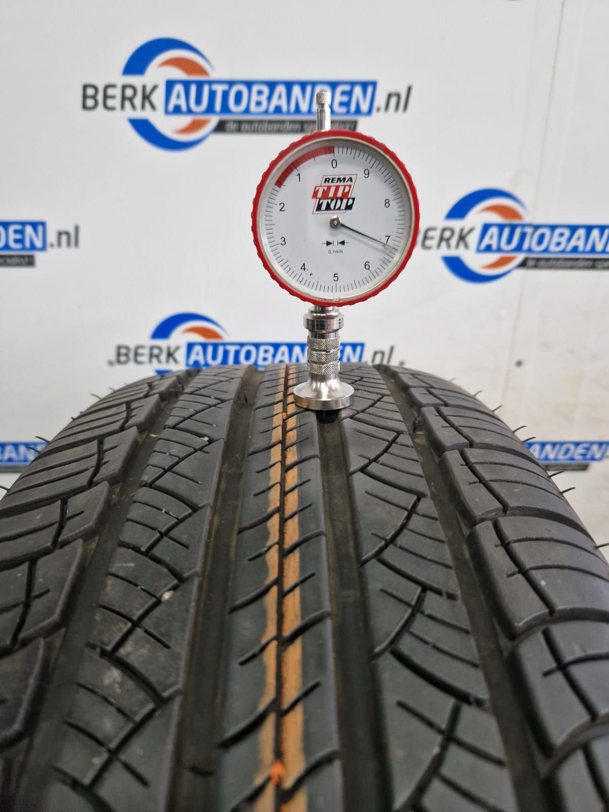 2x Michelin Latitude Tour HP 235/65 R18 110V 235/65/18 23565, Véhicule de tourisme, Pneus été, -, -