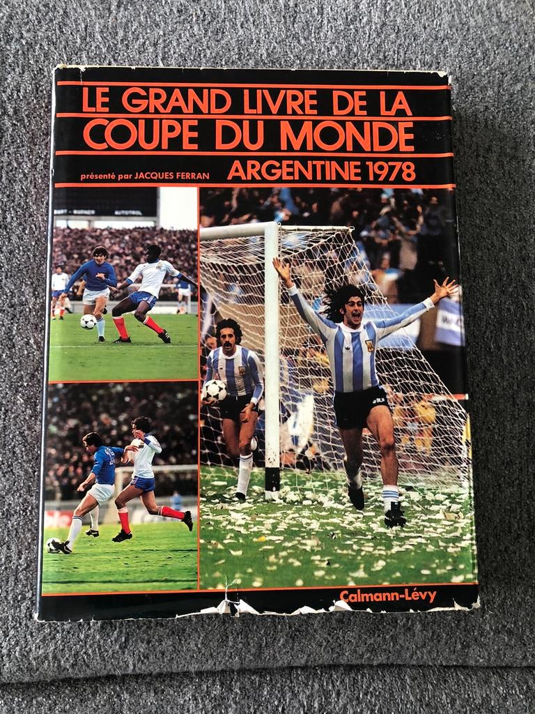 Franstalig voetbalboek Argentinië 1978, Boeken, Ophalen, Zo goed als nieuw