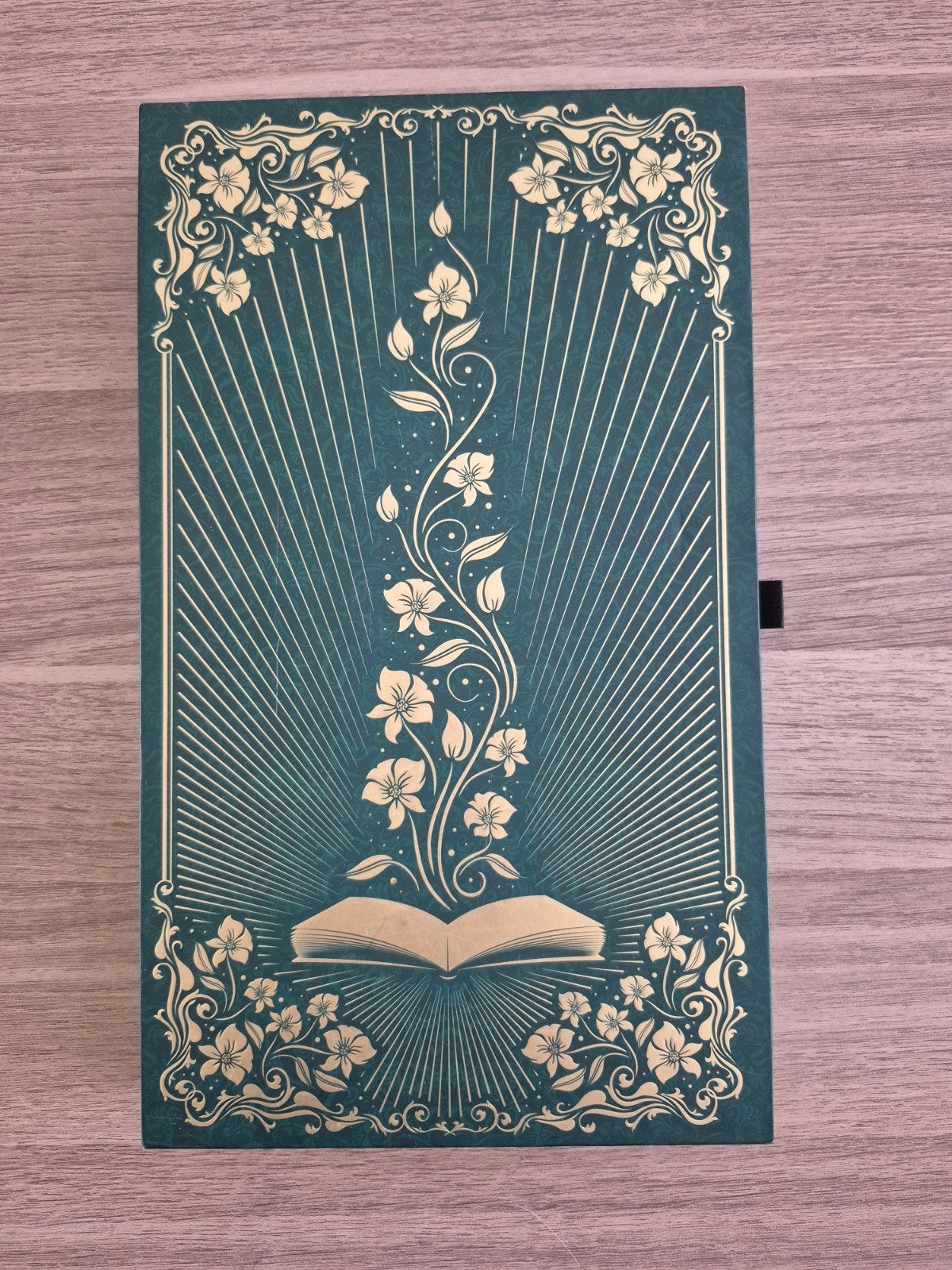 Coffret au trésor Tomorrowland The Book of Wisdom Complet+br, Collections, Enlèvement ou Envoi