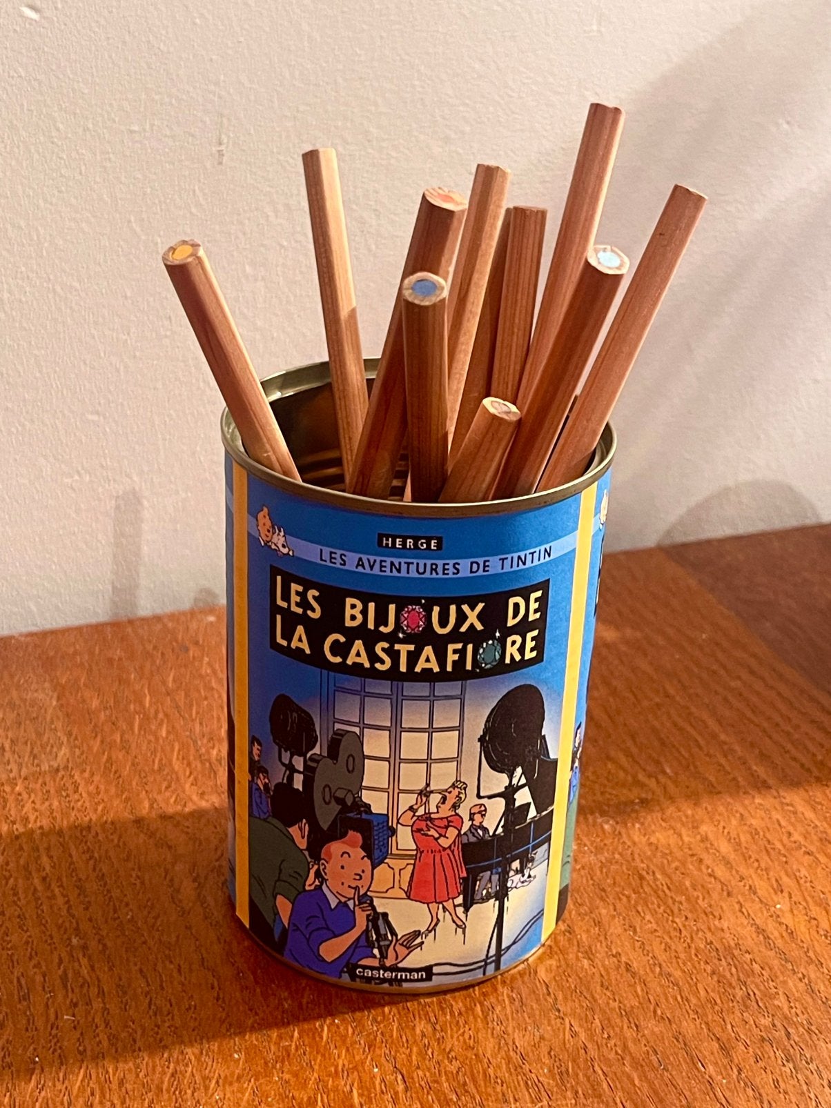 Tintin Tim : pot de bureautique à crayons ou autres (A21), Collections, Envoi, Tintin, Comme neuf, Autres types