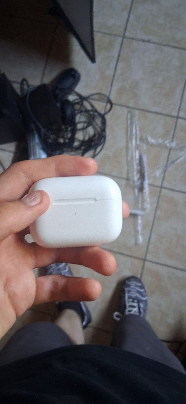 airpods te koop, Audio, Tv en Foto, Opladers, Ophalen, Zo goed als nieuw